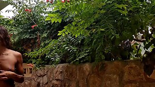 Magia Rosa Sneaky Outdoor Blowjob & Doggy Style in Yard - Amateur Spanish Couple Fucks Public