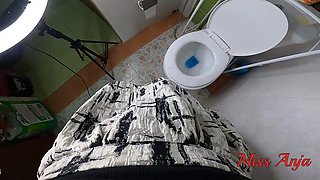 Desperation Toilet Piss and Fart/pov