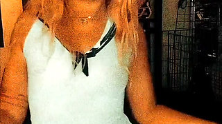 Blonde Slut Dancing