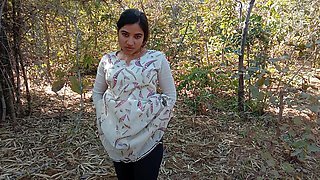 Daring Indian Kamini Bhabhi Getting Fucked in Jungle