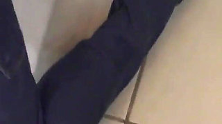 Hand Trample Dance Kicking Fun!.