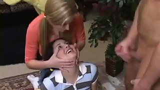Girls invite their friend over for a threesome