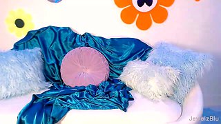 Amateur Big Boobs jerks Big Dick