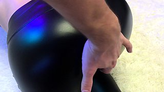 Amateur ass spanking