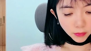 Sexy Amateur Preggo Girl in Webcam Free Big Boobs Porn Video