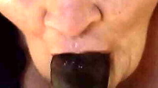 Granny V Amateur Cougar Mouth Fetish with Gilf Ninja
