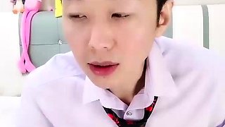 Big ass fetish ho toys her aching big ass hard