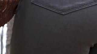 MILF In Spandex Jeans Walking Outdoor With Visible Panty Line