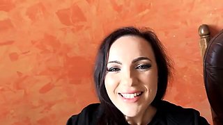 Hardcore double penetration in interracial sex vid