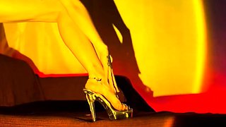 Worship of Lady Milf's feet and luxurious wet pussy