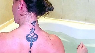 Amateur Big Boobs jerks Big Dick