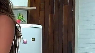 The Neighbor Punched His Black Cock Without a Condom in the Hottie's Pussy