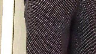 Howing My Body at a Dressing Room