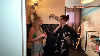 Amateur teens ass toyed during hardcore fun with dude