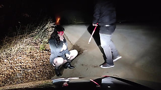 Slutmomhappiness Breaks Boundaries in Outdoor Pissing