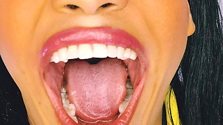 Yawning with My Huge Mouth