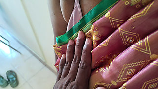 Housewife saree romance with neighbor uncle