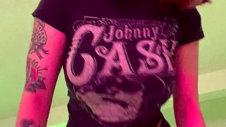 Sexy hottie Anetta Keys enjoys a solo toy masturbation