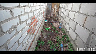 Real Fast Risky Blowjob Behind the Garages. Cummed Mouth Full and Made Her Swallow