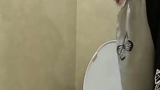 Peeing in Toilets and Tubs