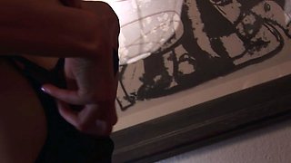 Strapon wearing fetish lesbians