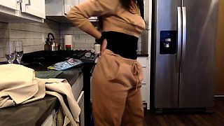 Cute amateur brunette naughty in solo jerking show on camera