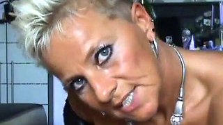 Mature German Milf Pussy Play and Squirt