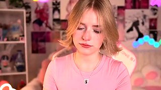 CLOSE UP OF TEENS PARADISE