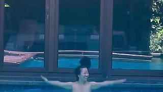 Lulu Wild Xoxo - Swimming Pool Fun