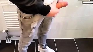 Amateur Webcam Handjob with a Big Cock
