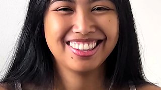 Amateur young teen solo masturbation on her livingroom