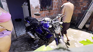 NEIGHBOR WASHES THE MOTORCYCLE AND FUCKS ME AMI IN THE LAUNDRY ALL HIS MILK IN MY MOUTH