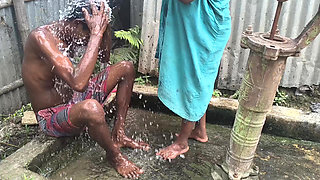 Indian hot desi bhabhi ke sath nahaya aur chudai ki