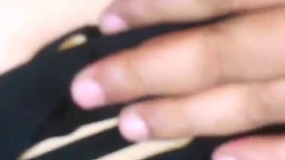 Moroccan Woman Fucks Emirati Woman While Her Pussy Is Small