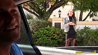 Realitykings - Mature Bobbi Rydell Sucks Sean in a Car Before Stripping Her Colored Stockings for Living Room Sex