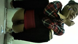 Amateur Teen Dancing Naked On Cam