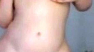 NAUGHTY ARAB CANADIAN BBW AMATEUR FLASHES PUSSY