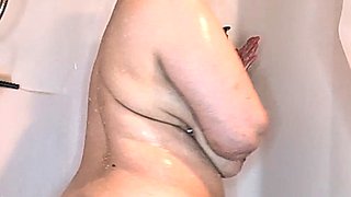Australian BBW with big boobs gives blowjob