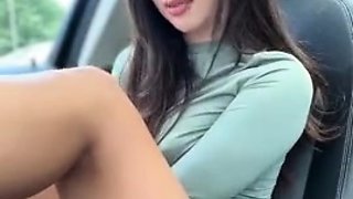 Les amateurs fingering pussy outdoors on soccer field