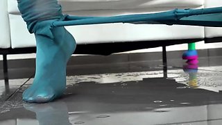 WetAndPissy Vicky Menege Pissy Pantyhose WRB