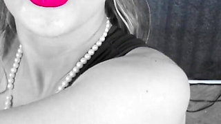 Delicious MILF Fucks with a Big Cock and Her Pearl Necklace!