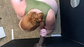 SSBBW Julie Ginger Gets Facial From Stranger at Gloryhole