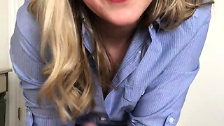Amateur brunette ariana marie solo toying