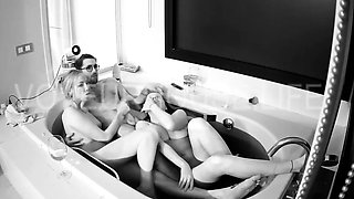 Russian blonde amateur fingering herself on live webcam